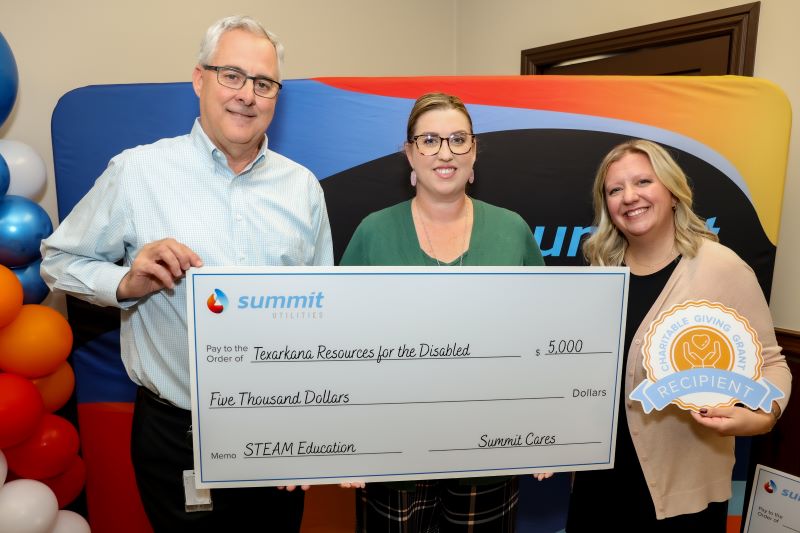 Texarkana Summit Cares awardee